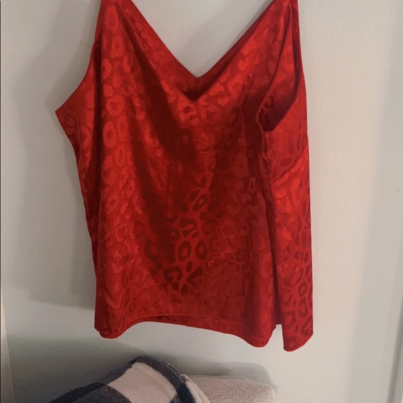 Tops - Womens silk cheetah tank